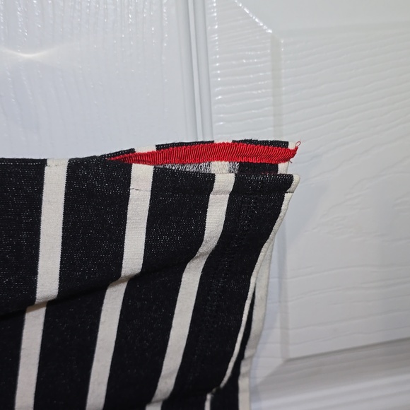 T by Talbots Casual B/W Striped shift dress with exposed red zipper - Picture 3 of 9